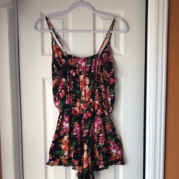 Mossimo Romper - Picture 6 of 6